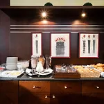 Parkhotel Am Taunus فندق أوبروسل