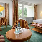 Parkhotel Am Taunus أوبروسل