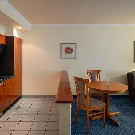 Parkhotel Am Taunus ホテル