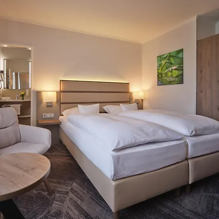 Parkhotel Am Taunus 4* オーバーウルゼル