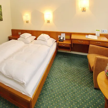 Parkhotel Am Taunus オーバーウルゼル