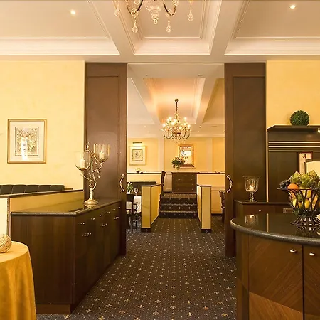Hotel Parkhotel Am Taunus 4*