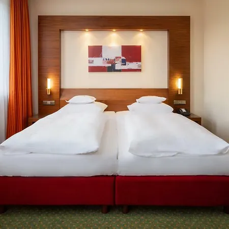 Parkhotel Am Taunus ホテル 4*