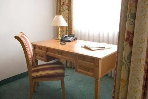 Parkhotel Am Taunus 4*